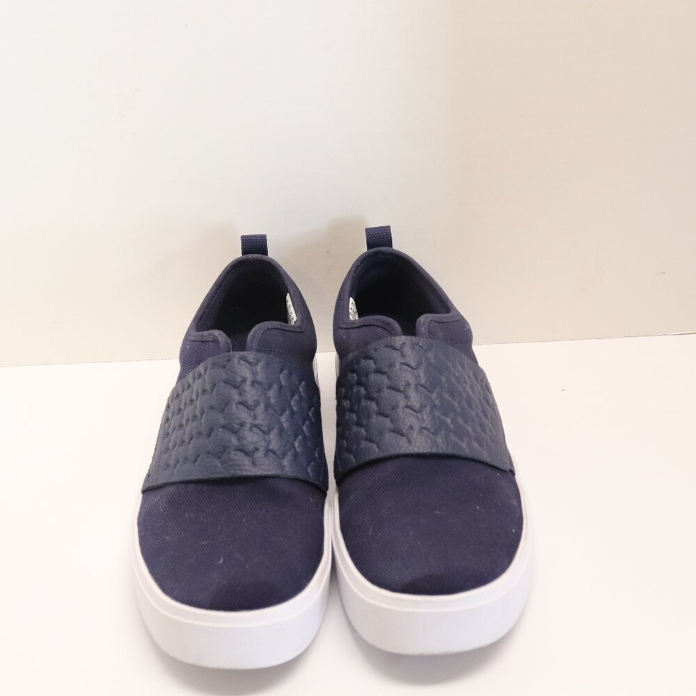 Puma‎ Men's Athletic Shoes Blue and White Made in Vietnam Size 9.5